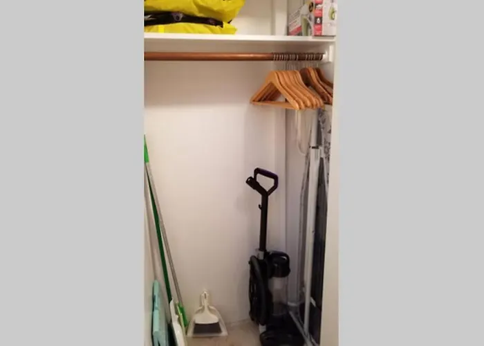 Waikiki Marina Studio, Ocean View, Free Parking & Wifi
